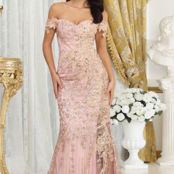 Off the shoulder formal dress.Silver rose gold mother of the bride new fitted - Picture 3 of 5